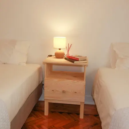 Mr Ziggy's Surfhouse Costa da Caparica