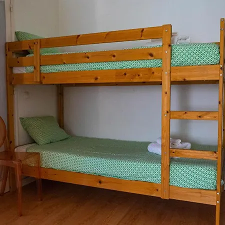 Mr Ziggy's Surfhouse 2* كوستا دا كاباريكا