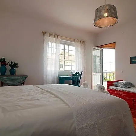 Mr Ziggy's Surfhouse Couette-café Costa da Caparica
