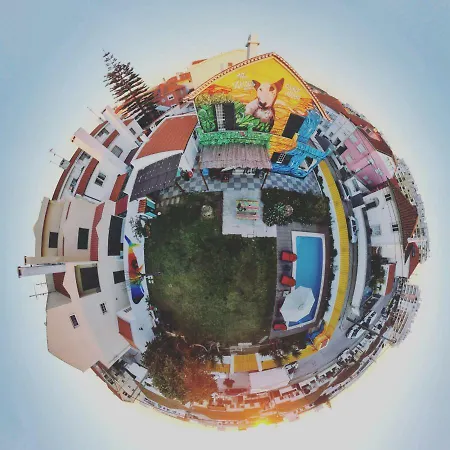 Mr Ziggy's Surfhouse 2*