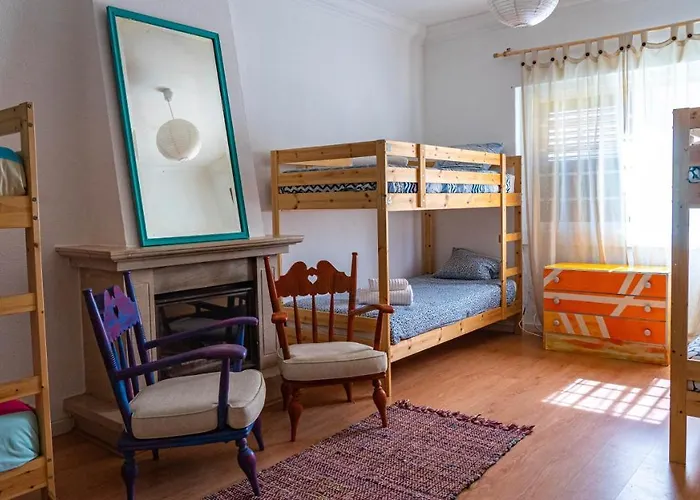 Bed & Breakfast Mr Ziggy's Surfhouse Costa de Caparica