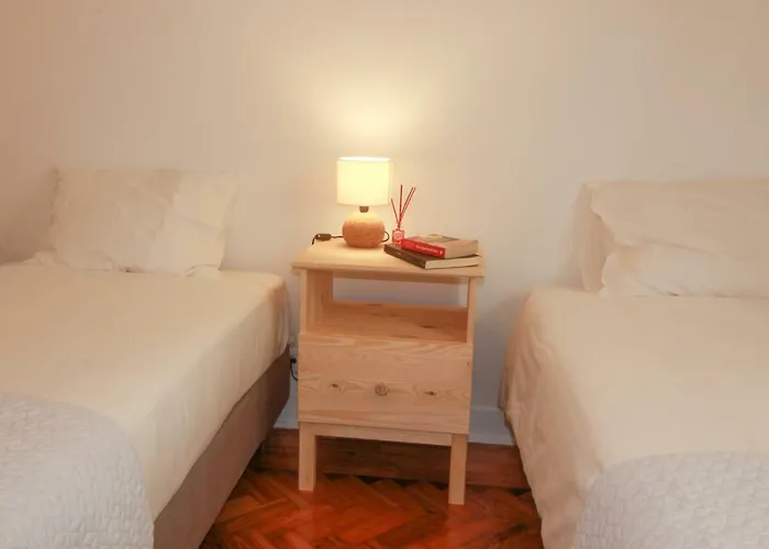 Mr Ziggy's Surfhouse Costa de Caparica